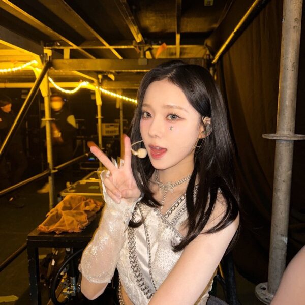 230403 aespa Twitter Update with Winter