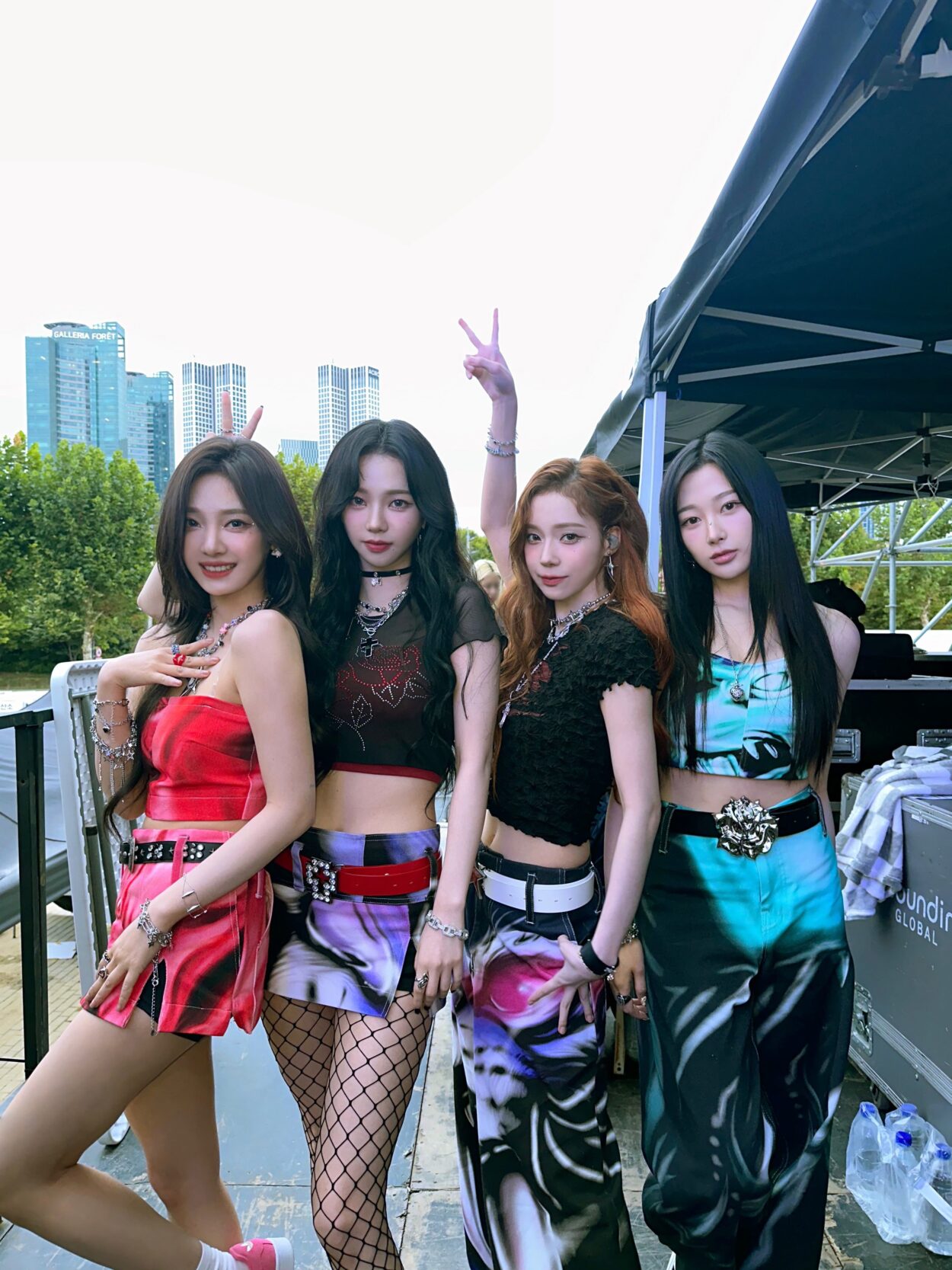 231009 aespa Twitter Update - 💫PEACHES ONE UNIVERSE FESTIVAL💫