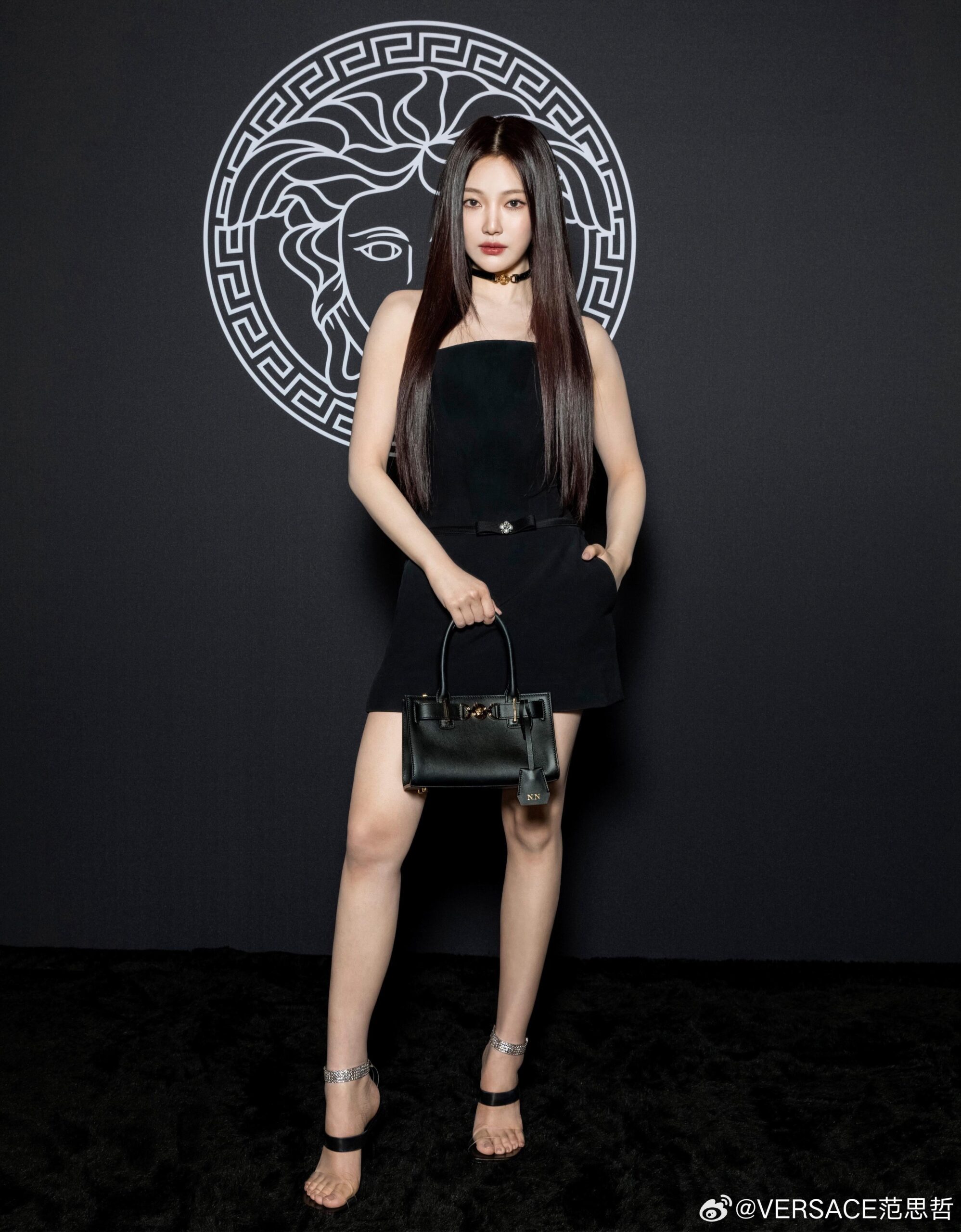 240225 Versace Weibo Update with Ningning (240223)