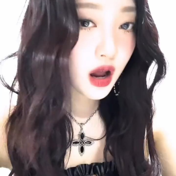 240305 aespa TikTok Update with Ningning - 🤯