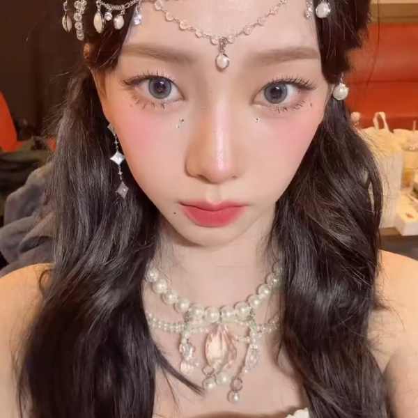 240818 aespa TikTok Update with Karina - 🅣🅞🅚🅨🅞 🅓🅞🅜🅔 💙