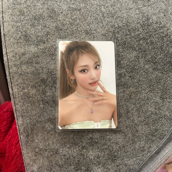 PLEASE help me identify this ningning photocard!!