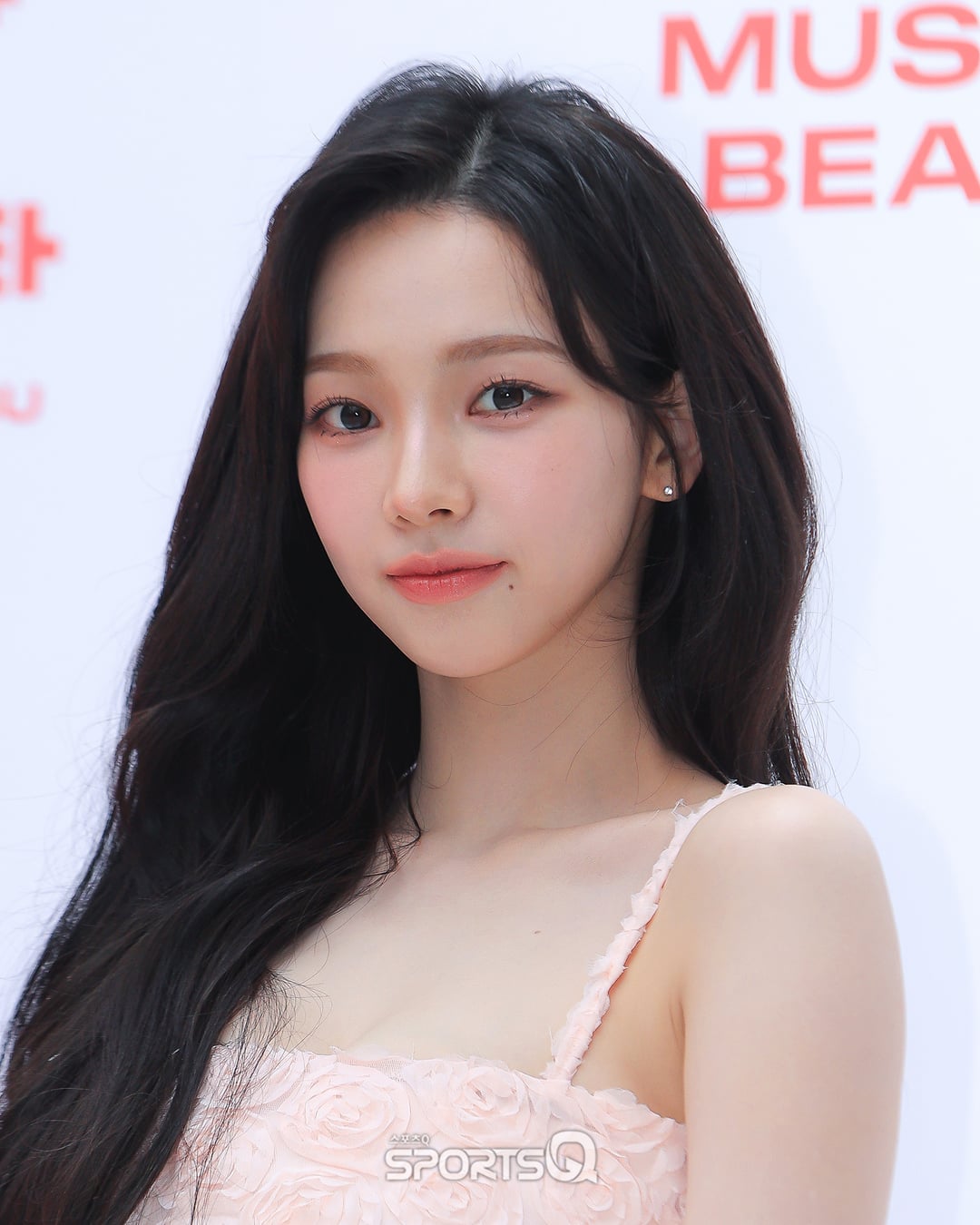 240906 Karina at MUSINSA BEAUTY Pop-Up Store in Seongsu (Press Photos)