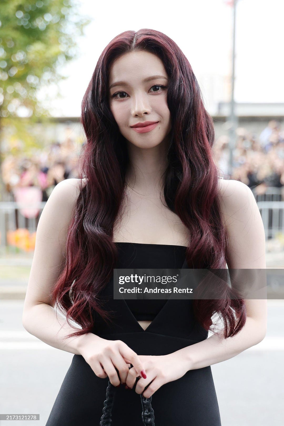 240919 Karina at Prada's Womenswear Spring/Summer 2025 Show for Milan Fashion Week (Getty Images)